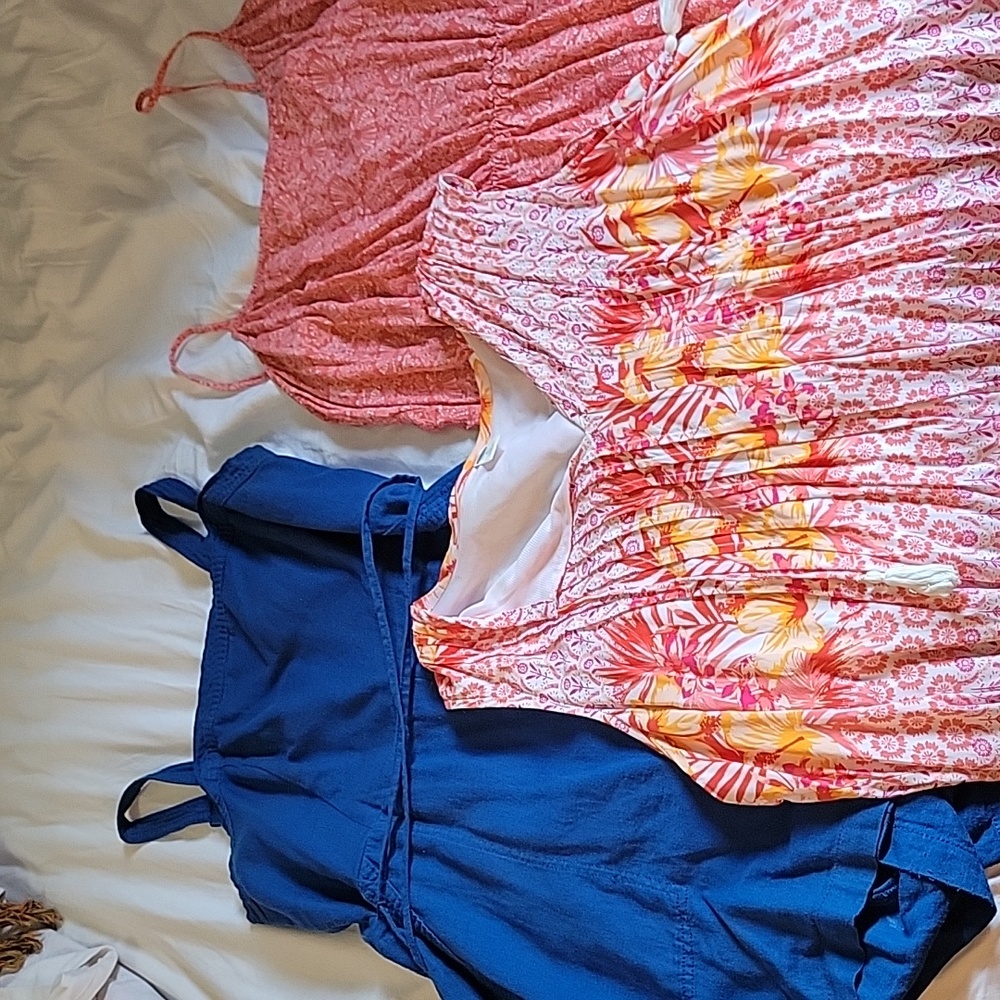 3 XL womens old navy (2) short dresses and (1) blue romper